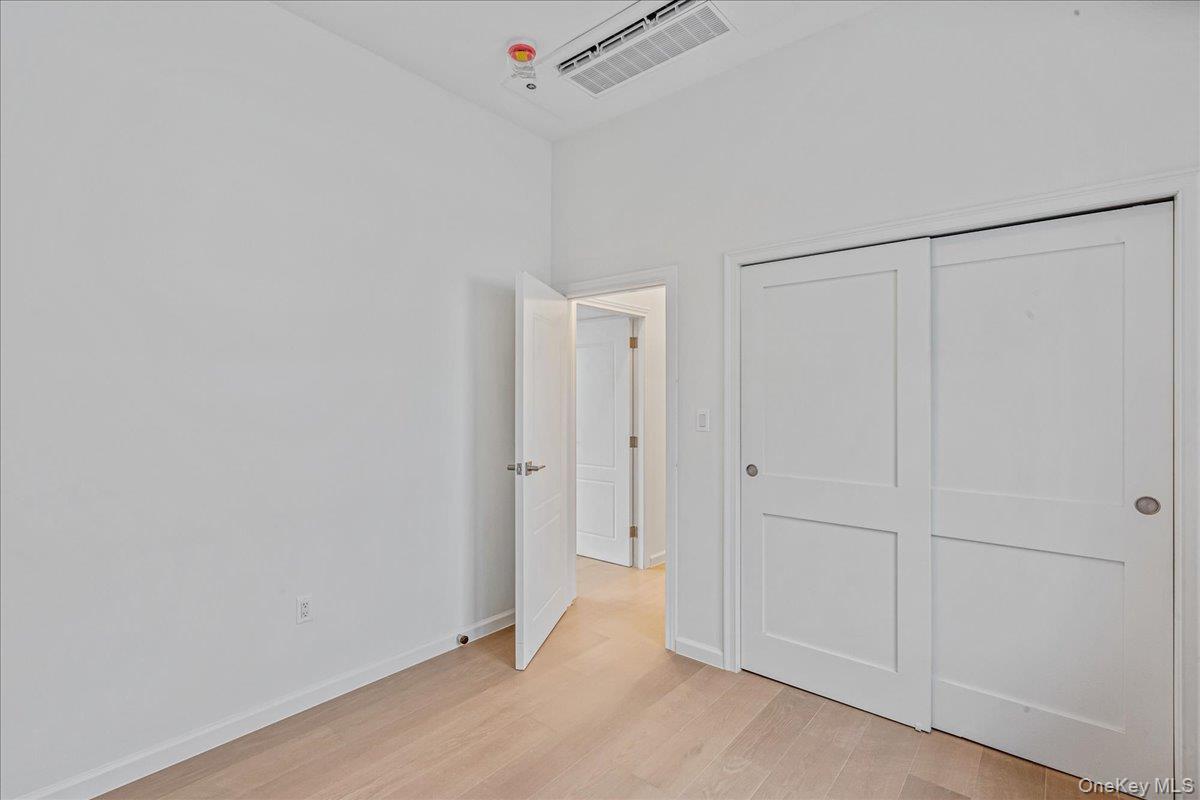 Single Family Hawtree St  Queens, NY 11417, MLS-972862-12