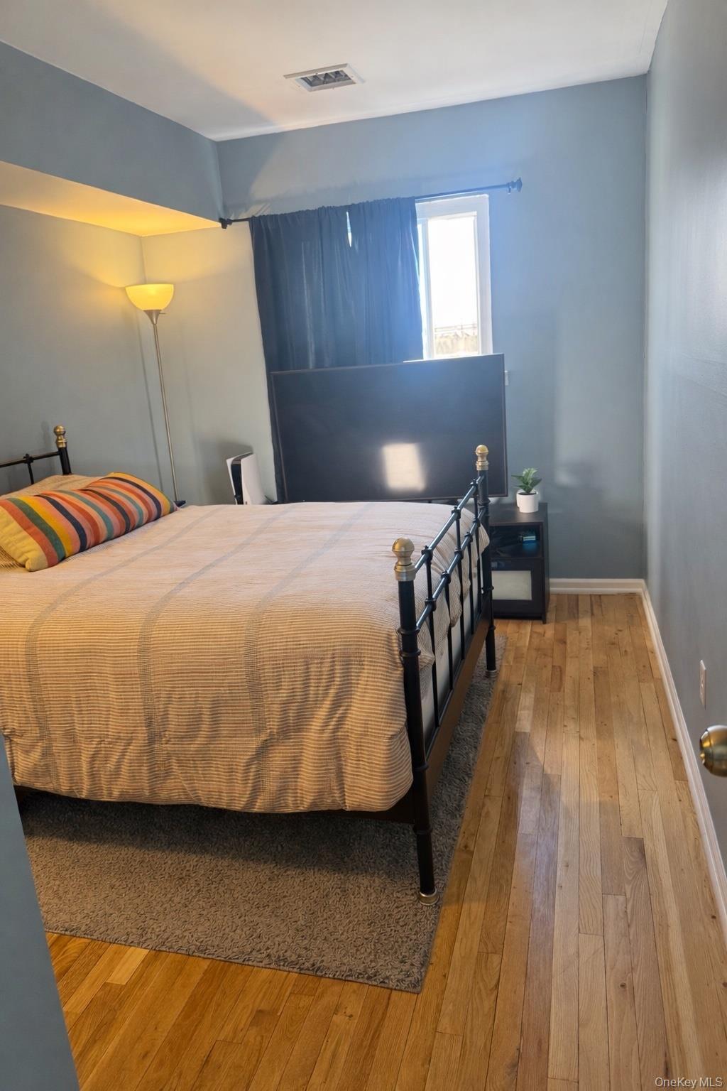 Condo Valley Stream  Nassau County, NY 11580, MLS-972875-13