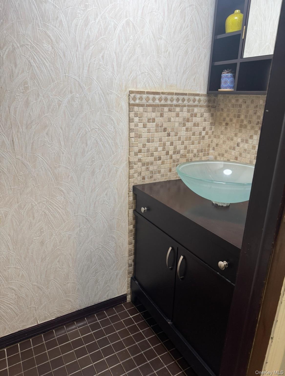 Condo Valley Stream  Nassau County, NY 11580, MLS-972875-9