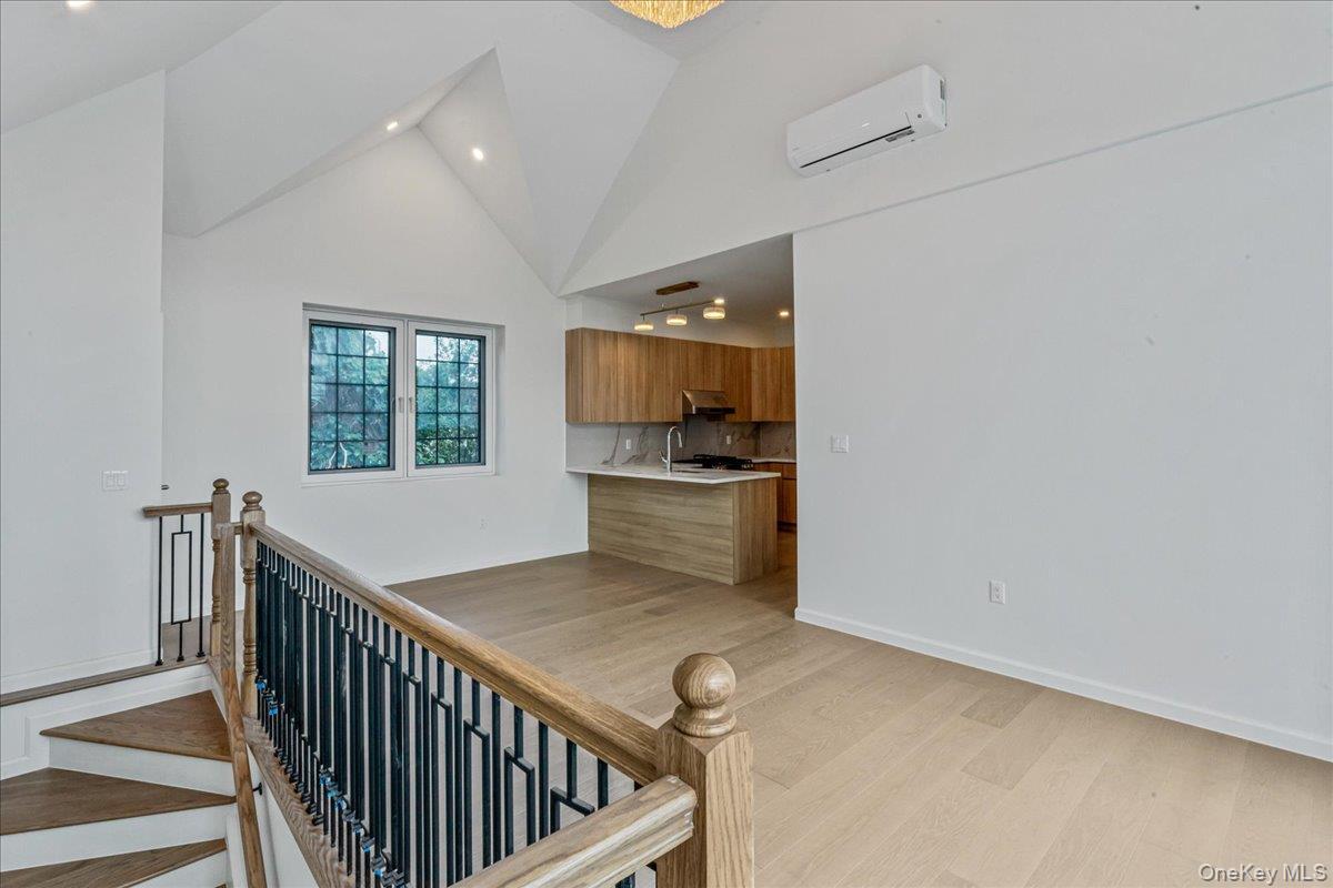 Single Family Hawtree  Queens, NY 11417, MLS-972877-22