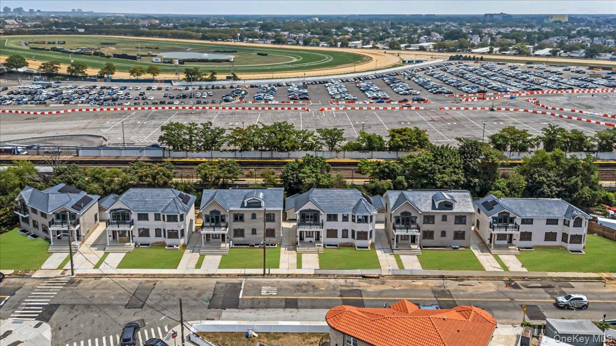 Single Family Hawtree  Queens, NY 11417, MLS-972904-33