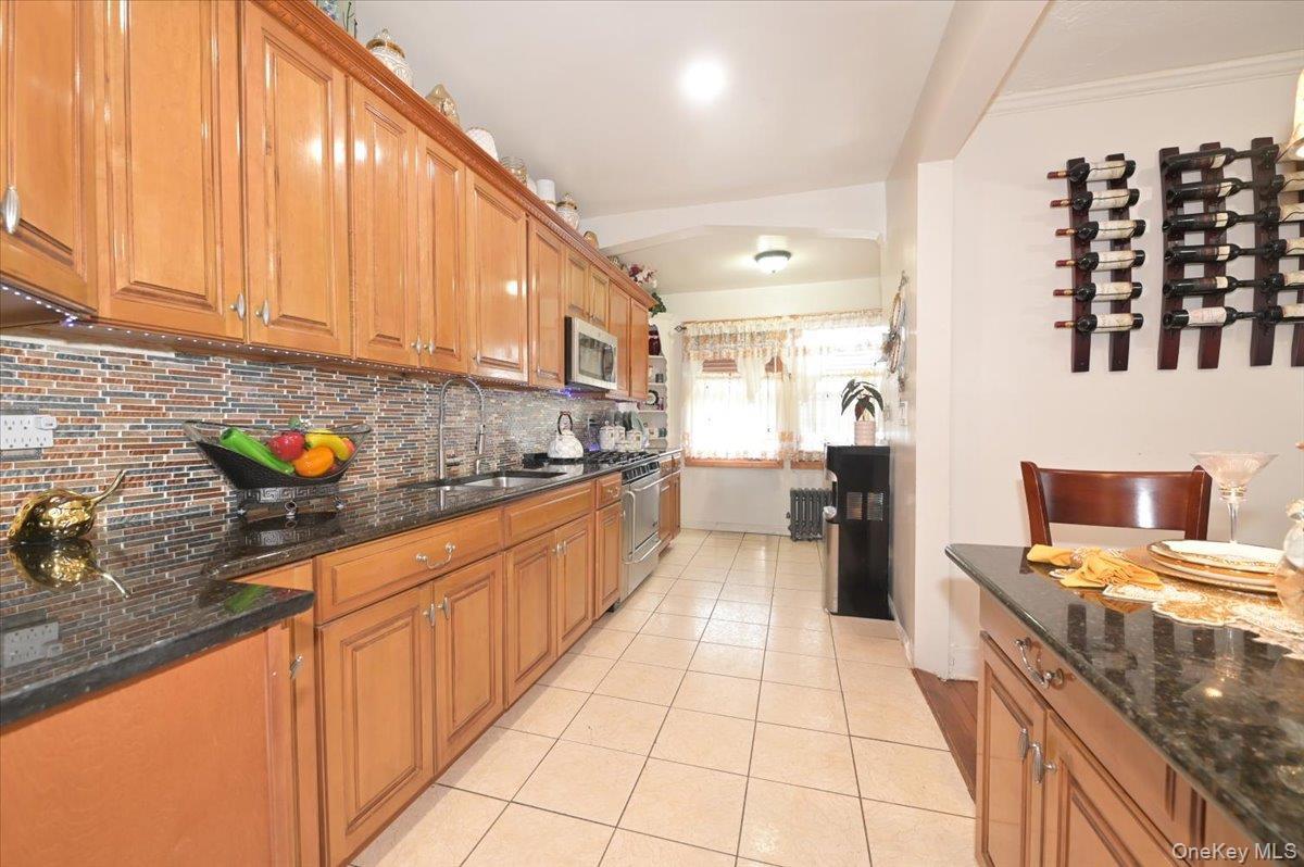 Single Family 225th  Queens, NY 11413, MLS-972923-12