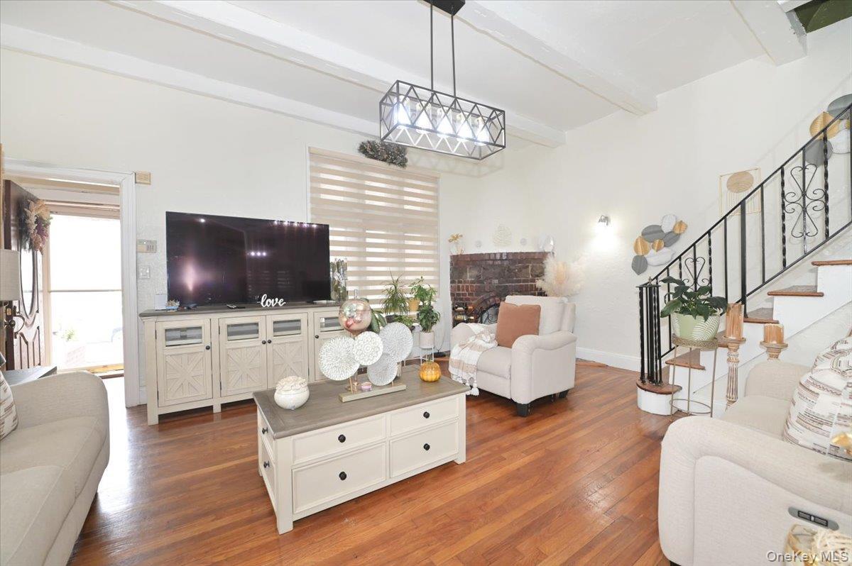 Single Family 225th  Queens, NY 11413, MLS-972923-20