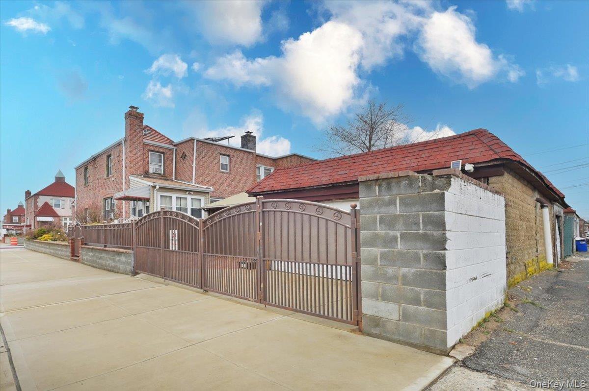 Single Family 225th  Queens, NY 11413, MLS-972923-25