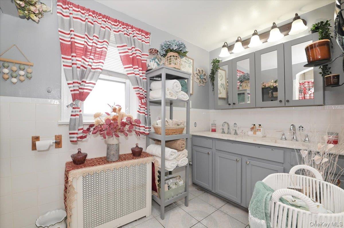 Single Family 225th  Queens, NY 11413, MLS-972923-26