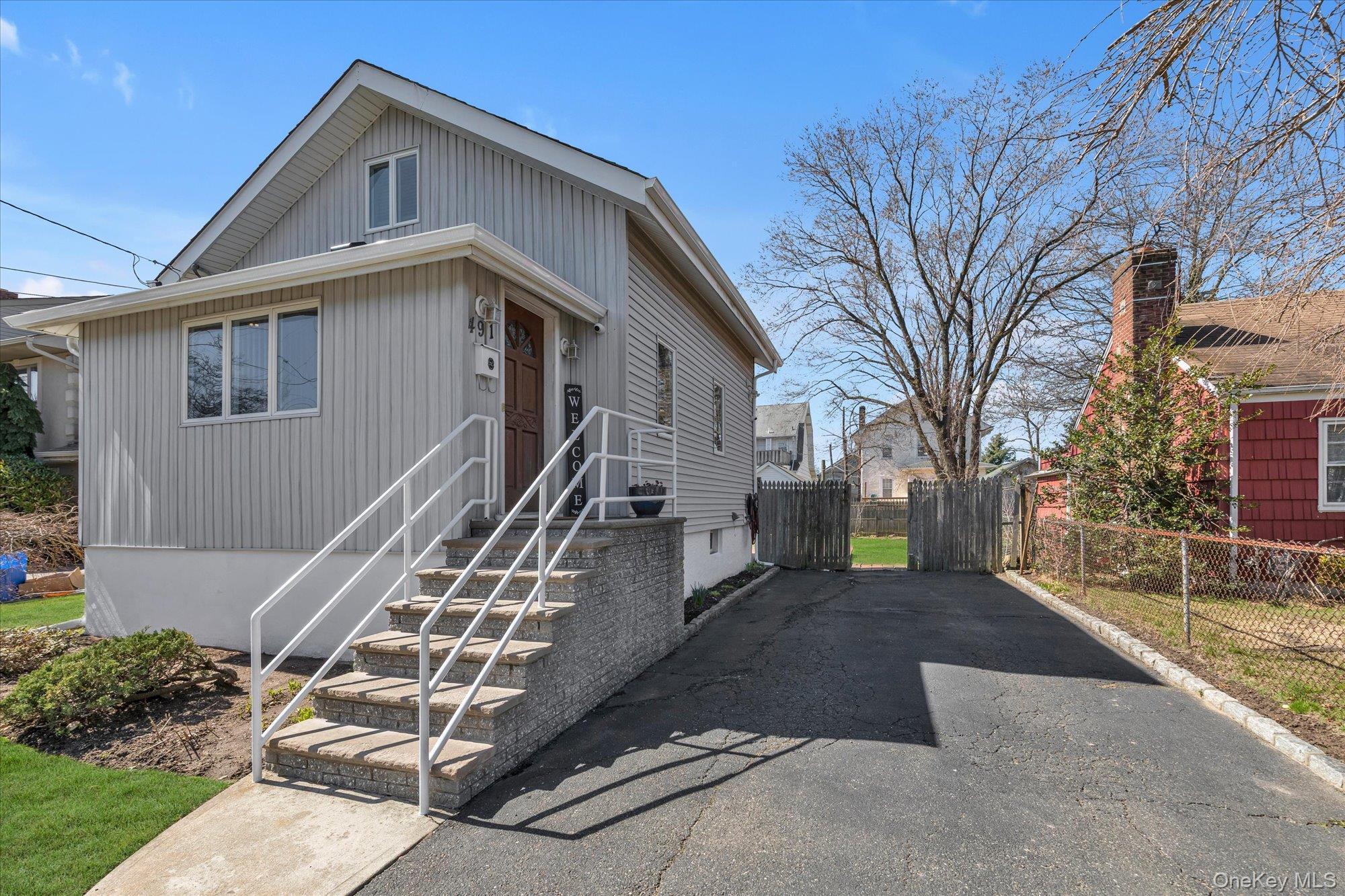 Single Family Oakland  Nassau County, NY 11516, MLS-972932-2