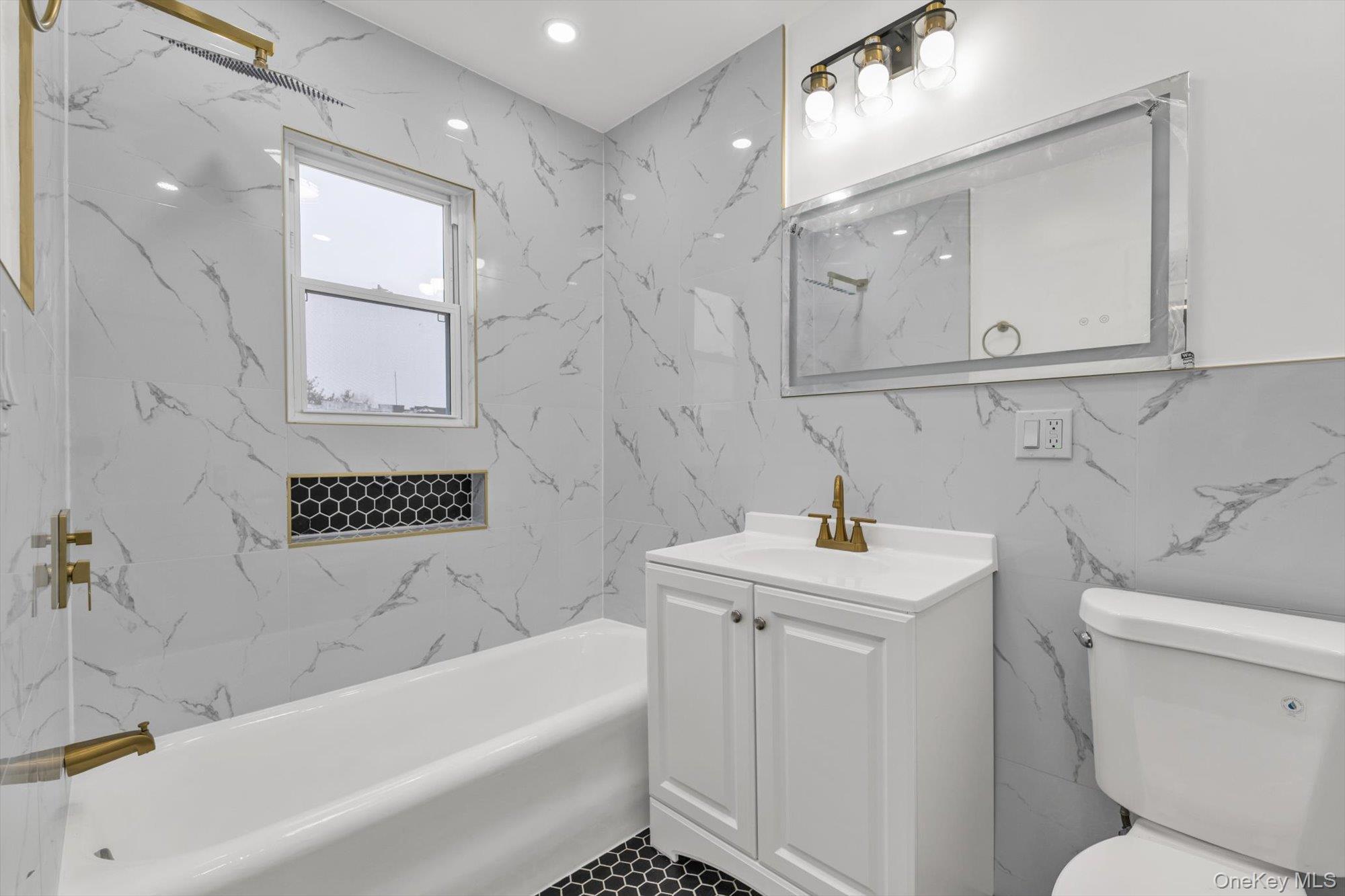 Single Family 204th  Queens, NY 11423, MLS-972966-14