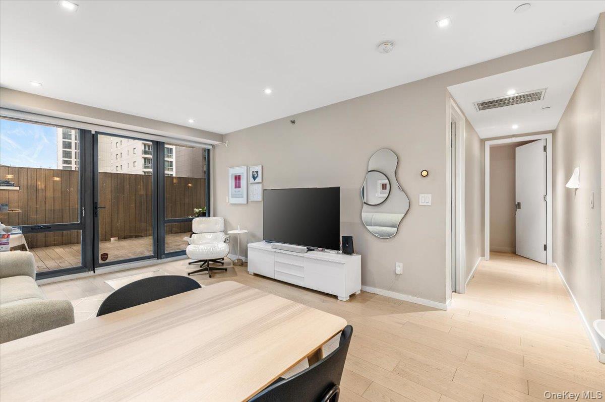 Condo 27th  Queens, NY 11101, MLS-972972-12