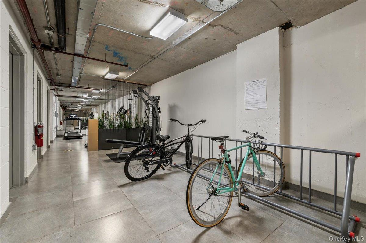 Condo 27th  Queens, NY 11101, MLS-972972-14