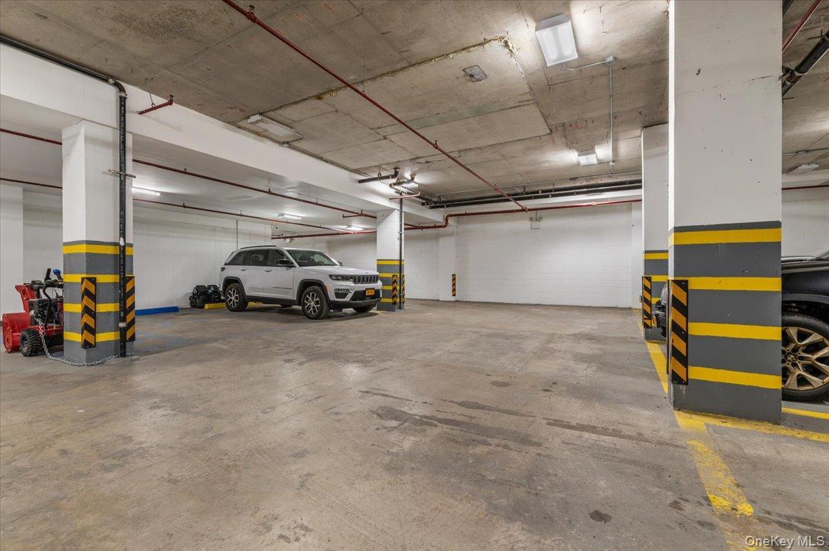 Condo 27th  Queens, NY 11101, MLS-972972-16