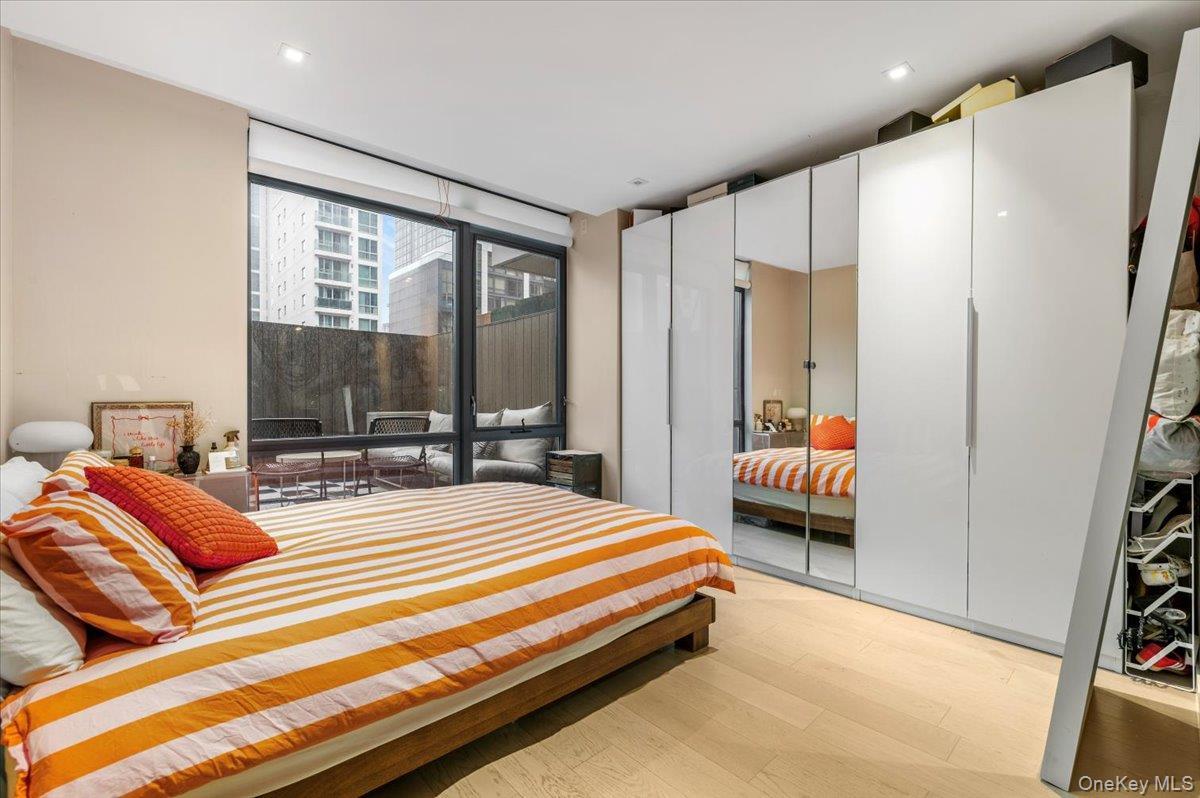 Condo 27th  Queens, NY 11101, MLS-972972-18