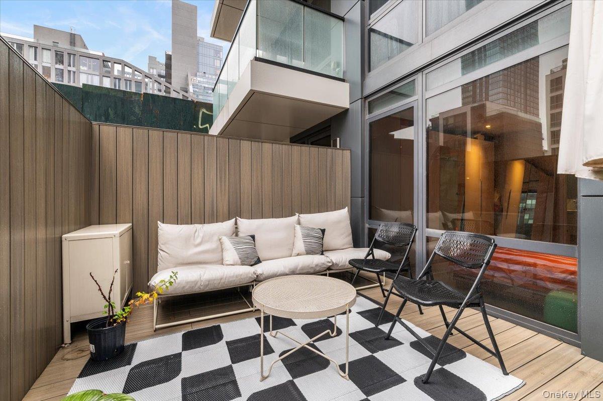 Condo 27th  Queens, NY 11101, MLS-972972-20