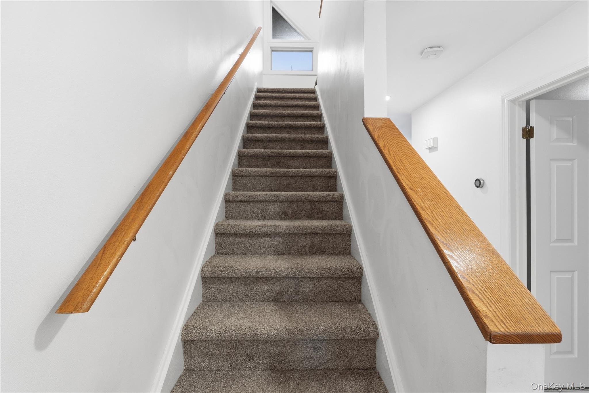 Single Family Knoll  Westchester County, NY 10562, MLS-972983-18