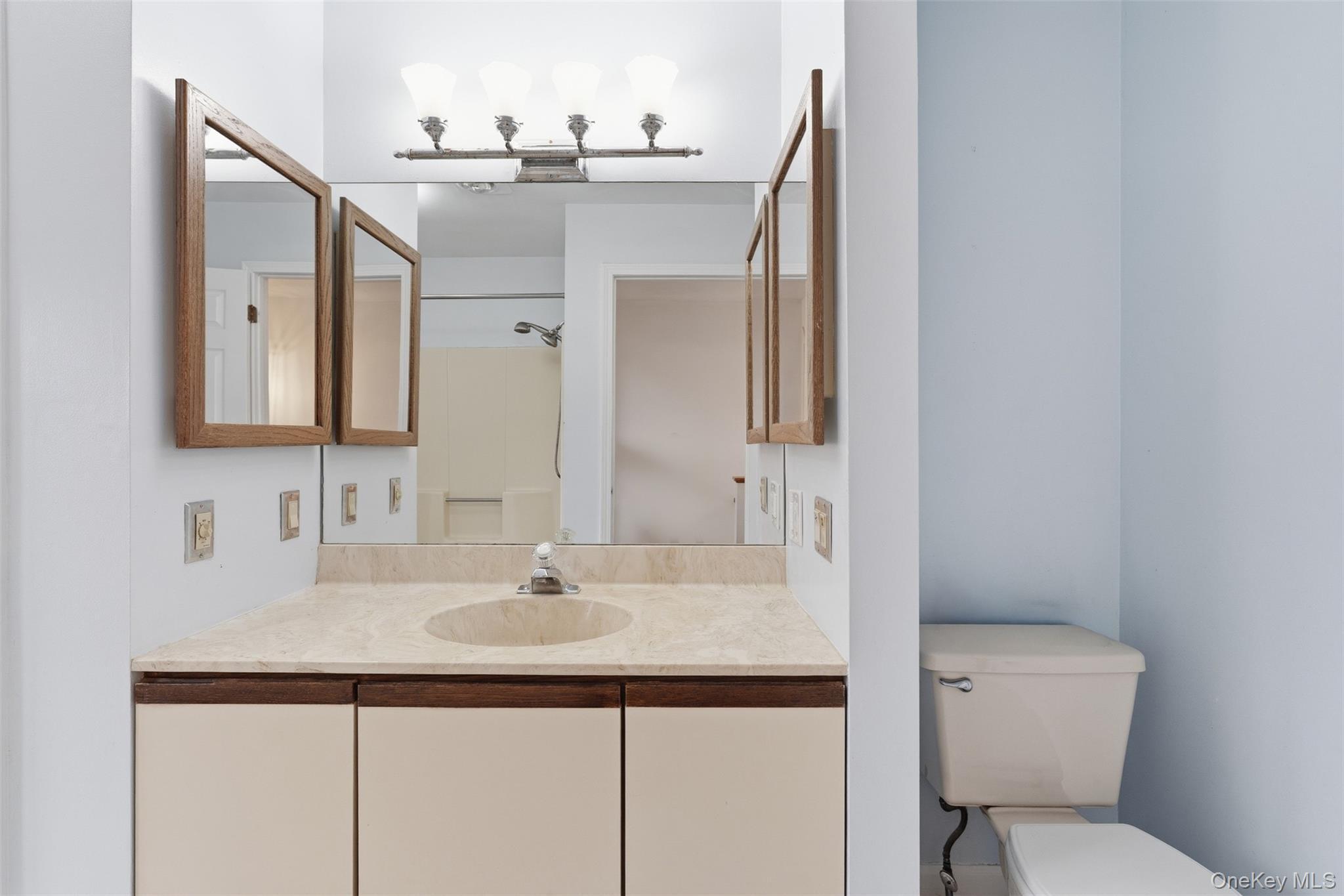 Single Family Knoll  Westchester County, NY 10562, MLS-972983-24