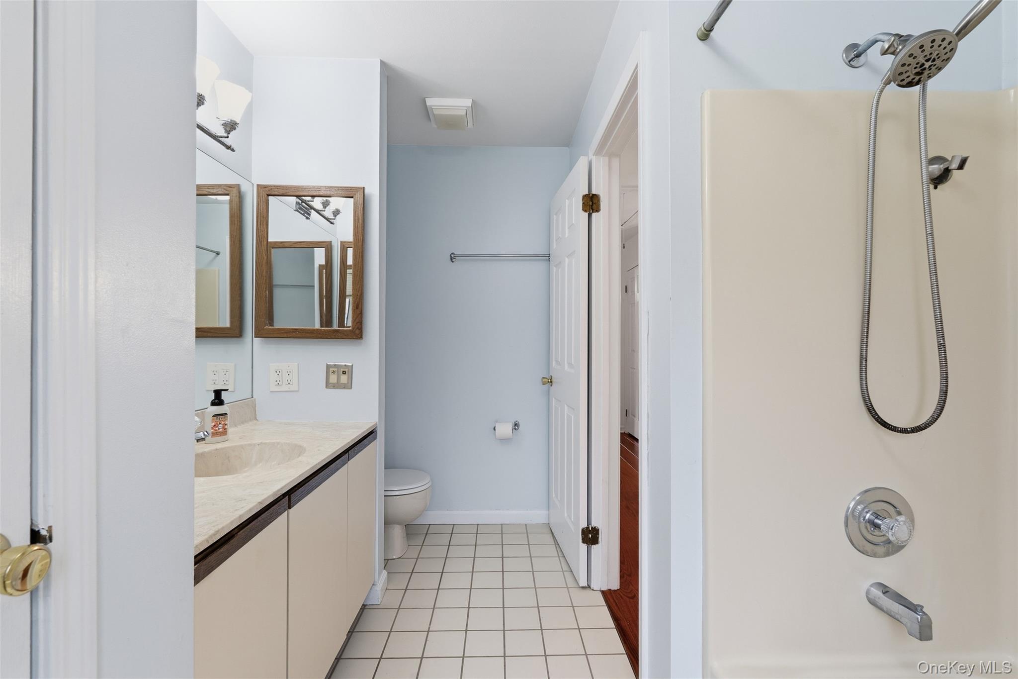 Single Family Knoll  Westchester County, NY 10562, MLS-972983-26