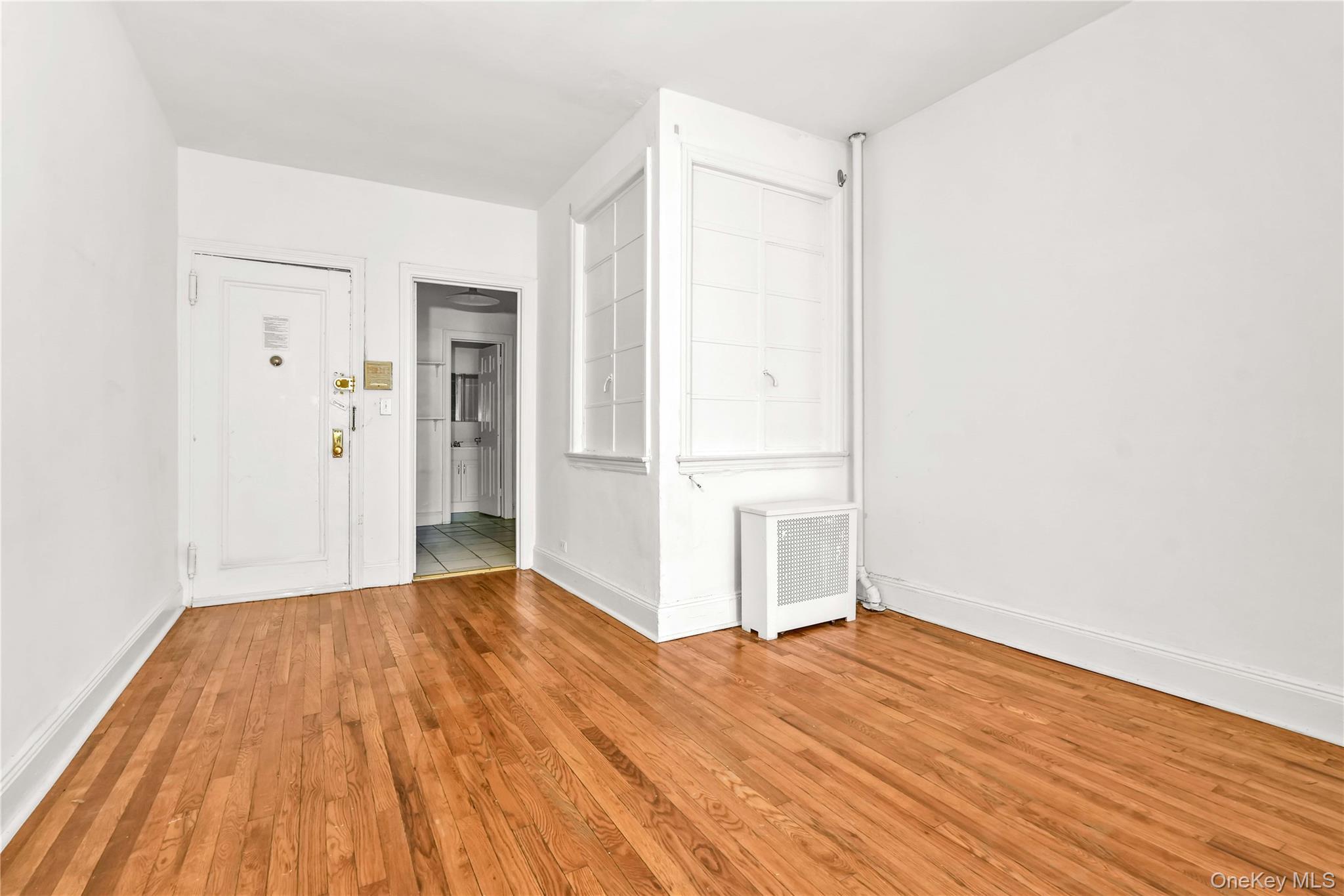 Coop E 88 Street  Manhattan, NY 10128, MLS-972984-10