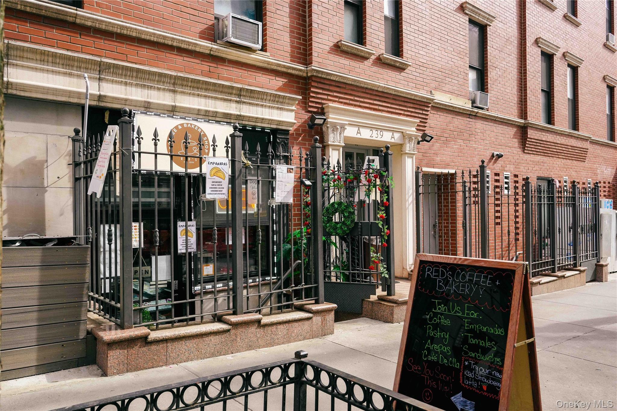 Coop E 88 Street  Manhattan, NY 10128, MLS-972984-19