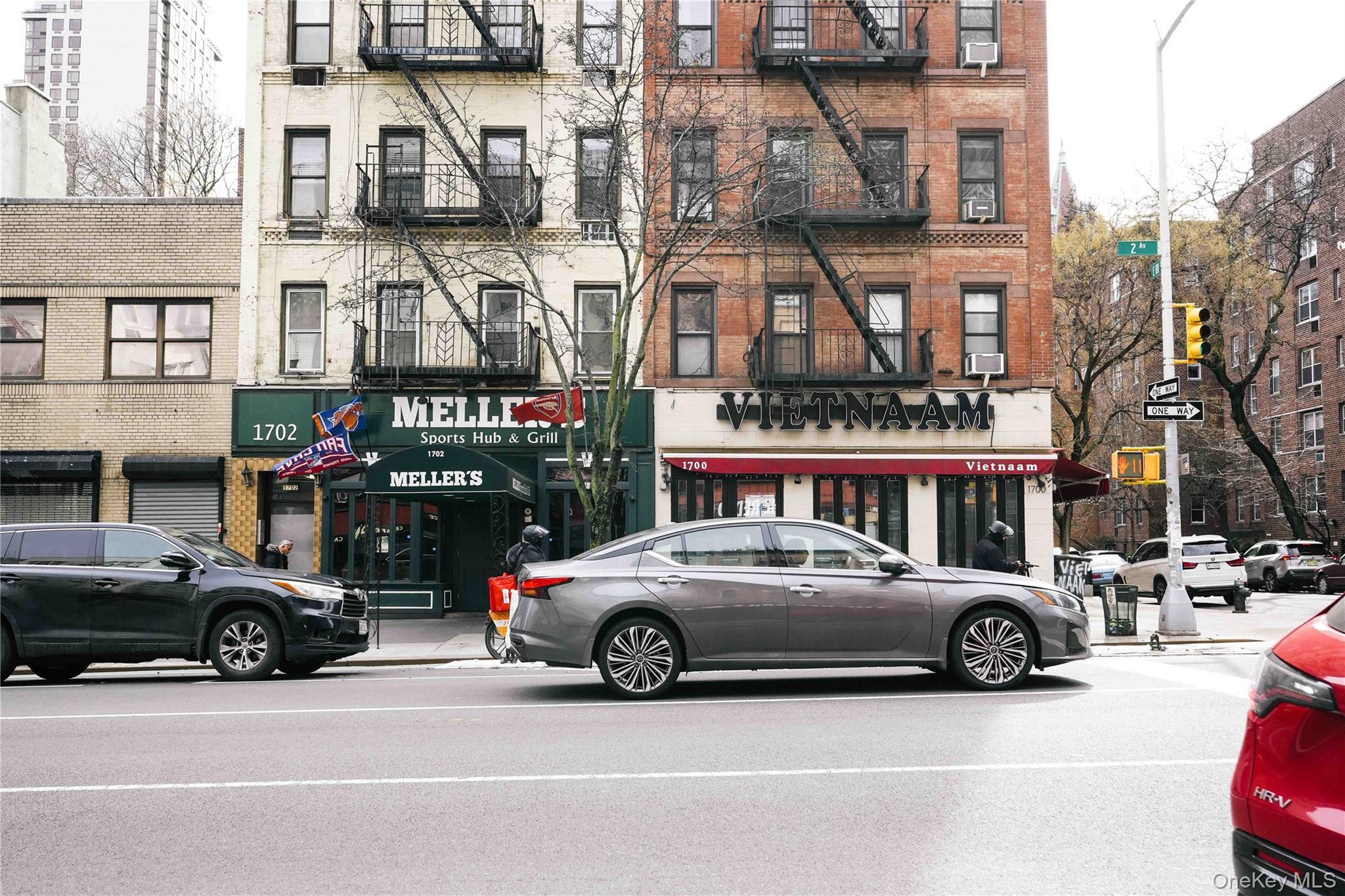 Coop E 88 Street  Manhattan, NY 10128, MLS-972984-22