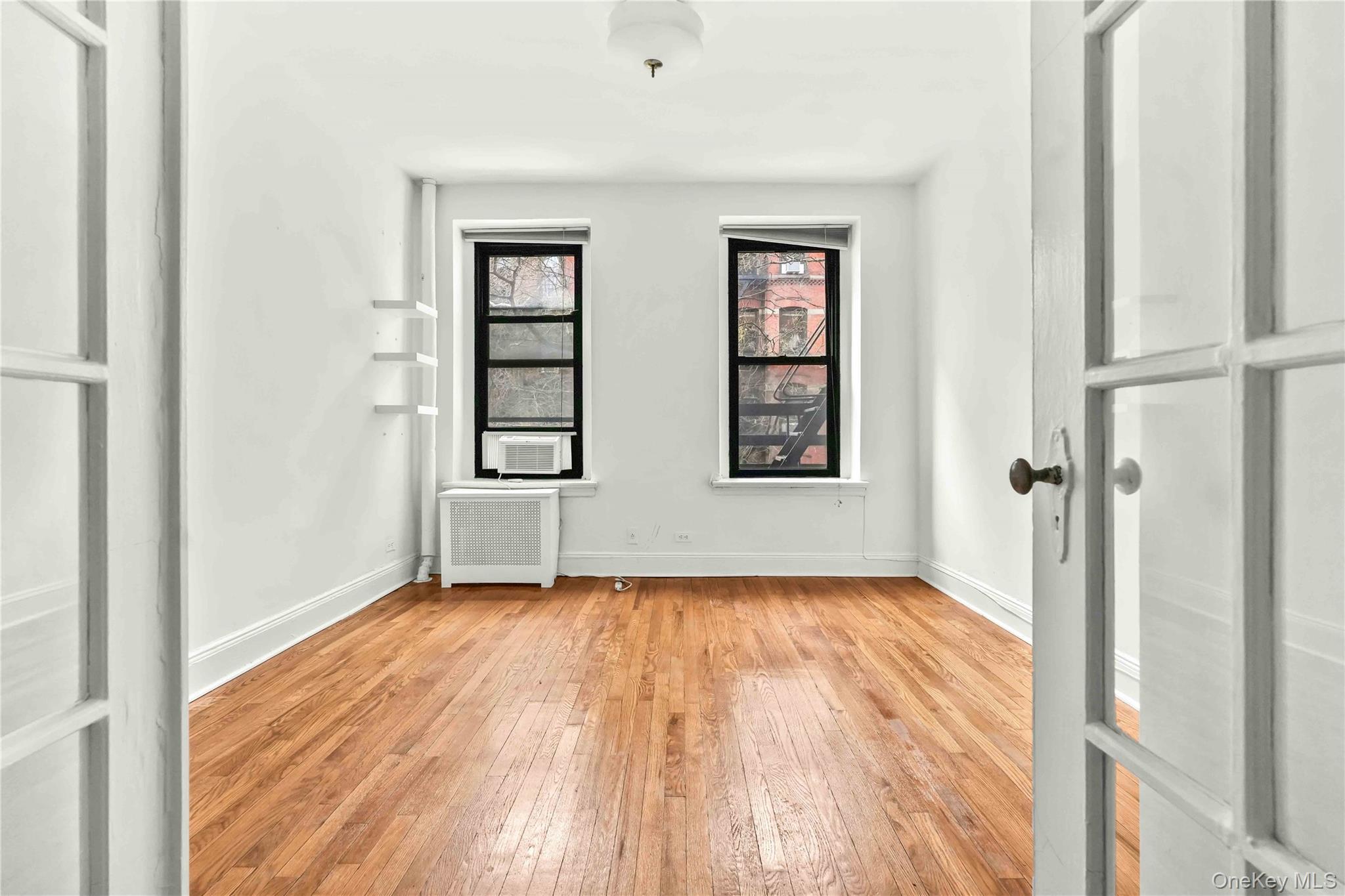 Coop E 88 Street  Manhattan, NY 10128, MLS-972984-6