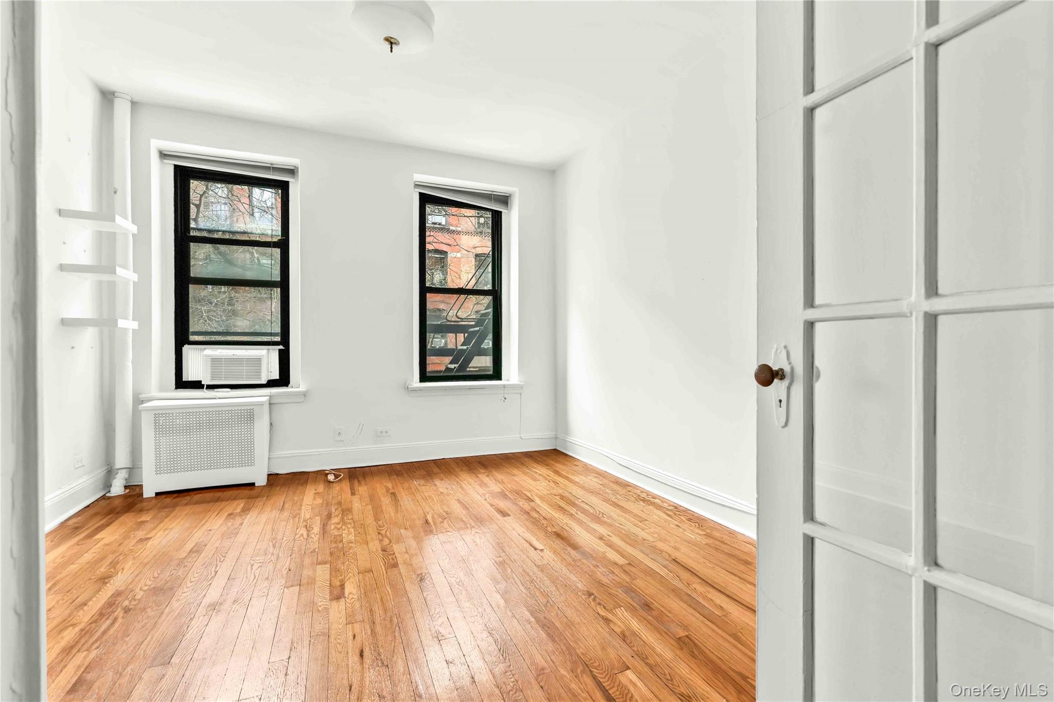 Coop E 88 Street  Manhattan, NY 10128, MLS-972984-7