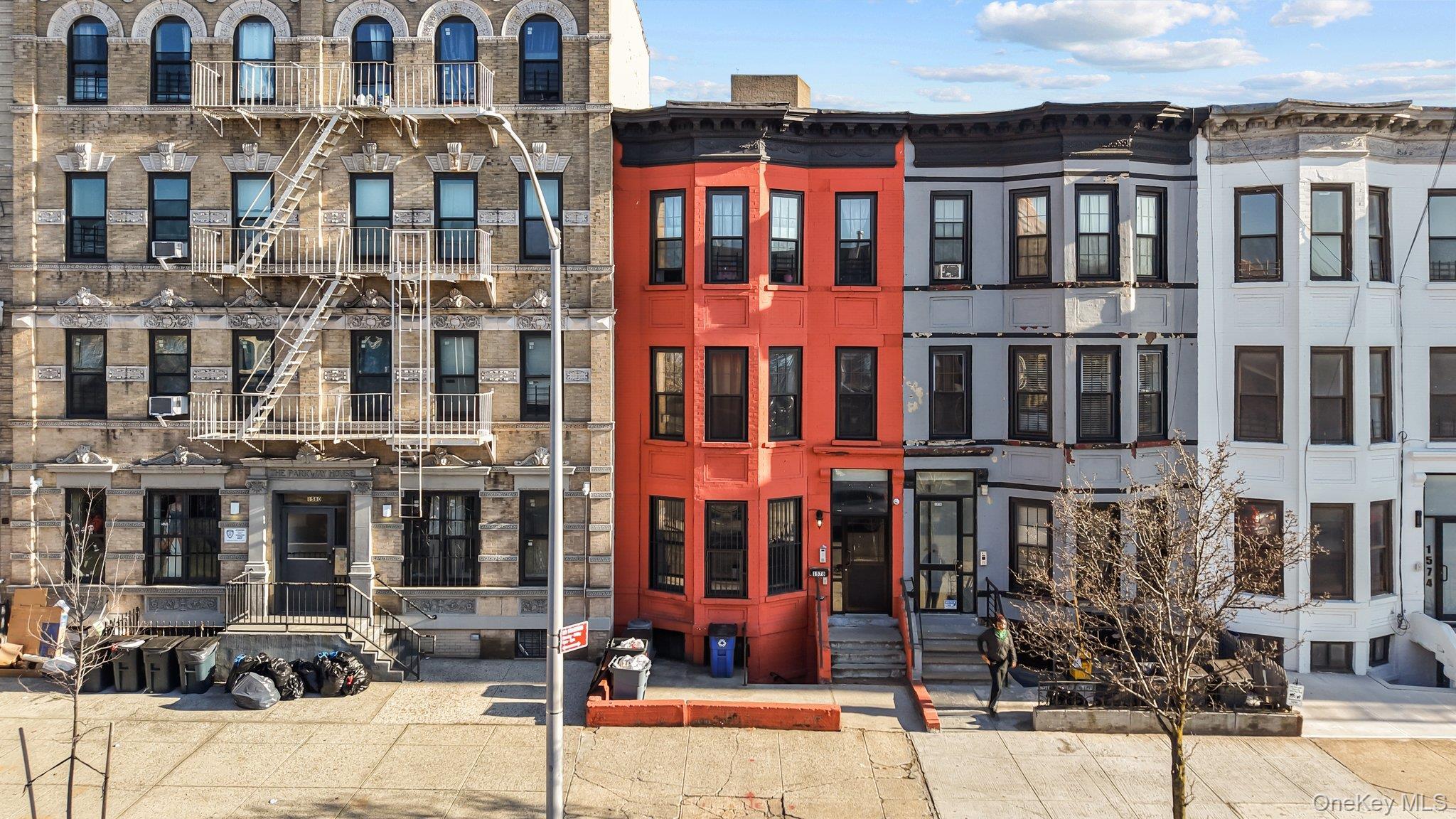 Single Family Eastern  Brooklyn, NY 11233, MLS-972986-12