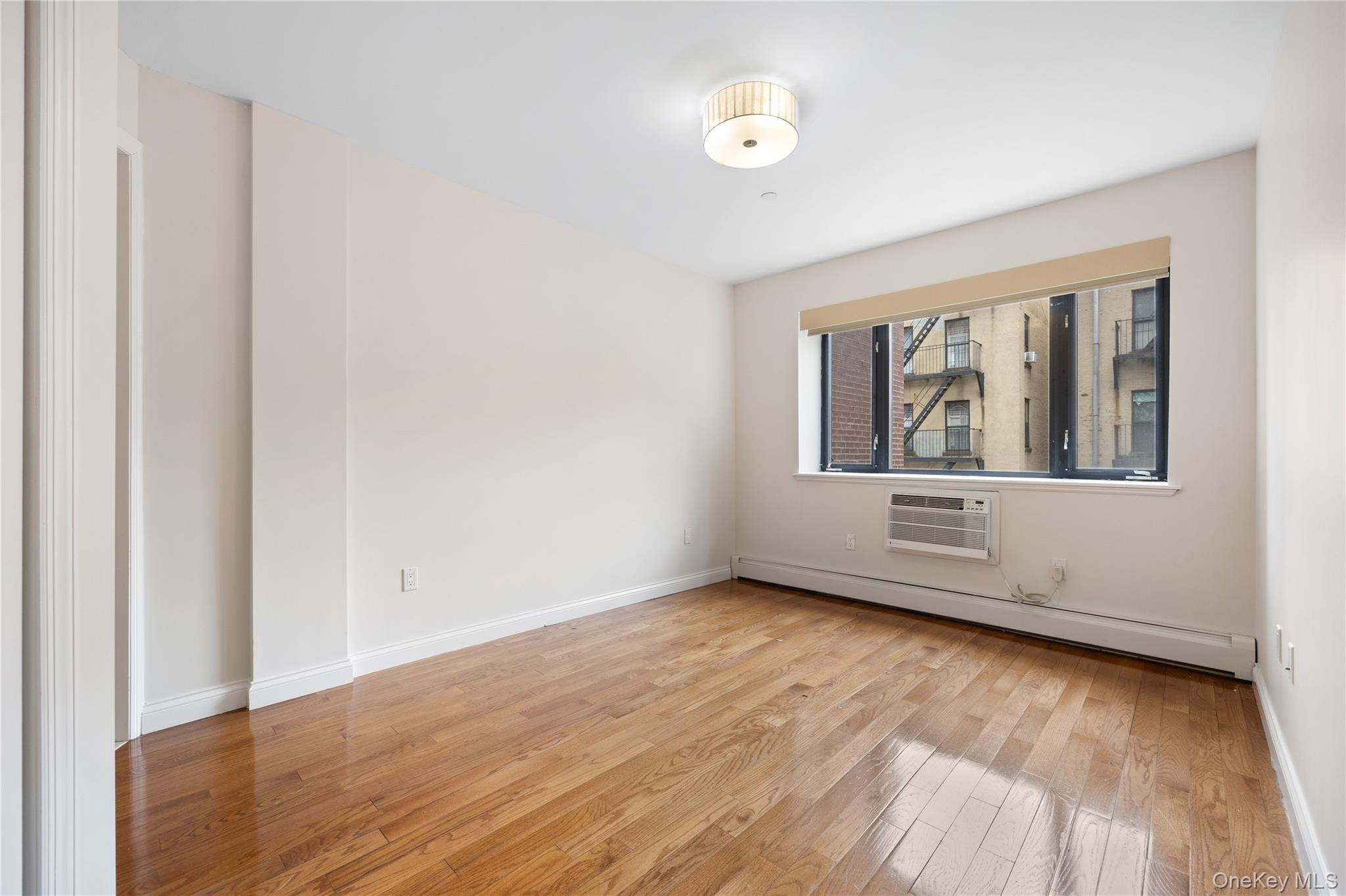Condo 167th Manhattan, NY 10032, MLS-972988-8