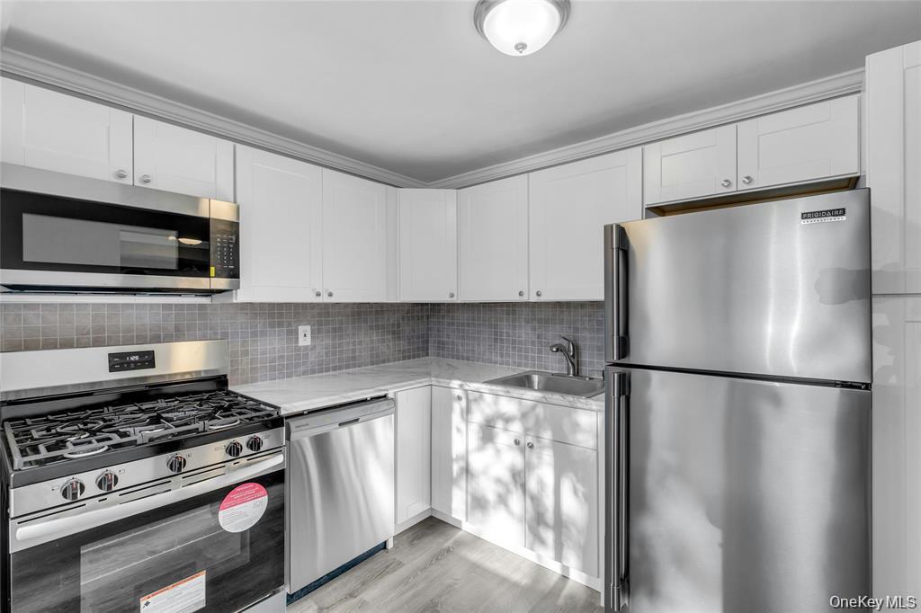 Coop Newbrook  Suffolk County, NY 11706, MLS-972997-4