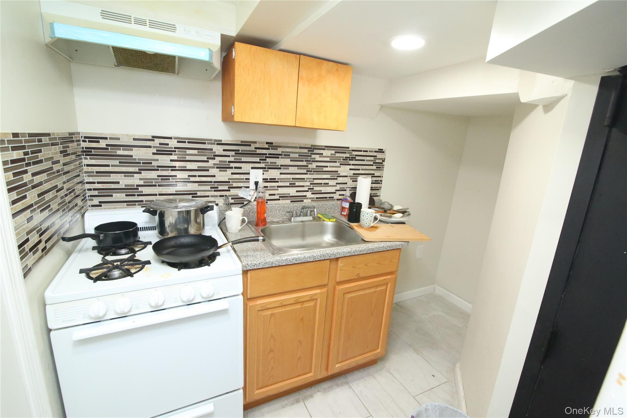 Single Family 173rd  Queens, NY 11432, MLS-972999-37