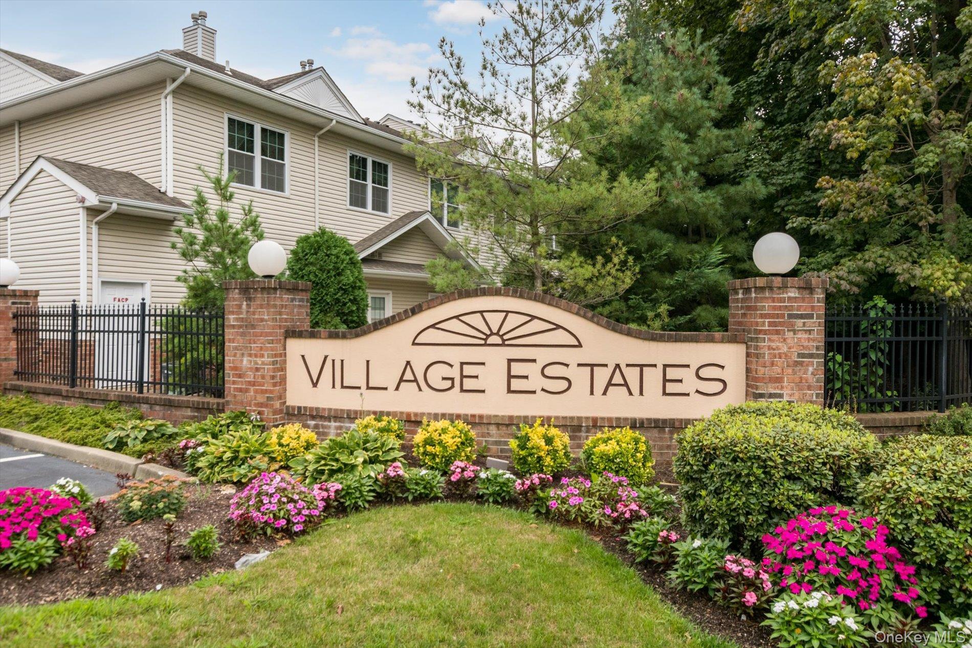 Condo Francesca  Suffolk County, NY 11701, MLS-973005-17