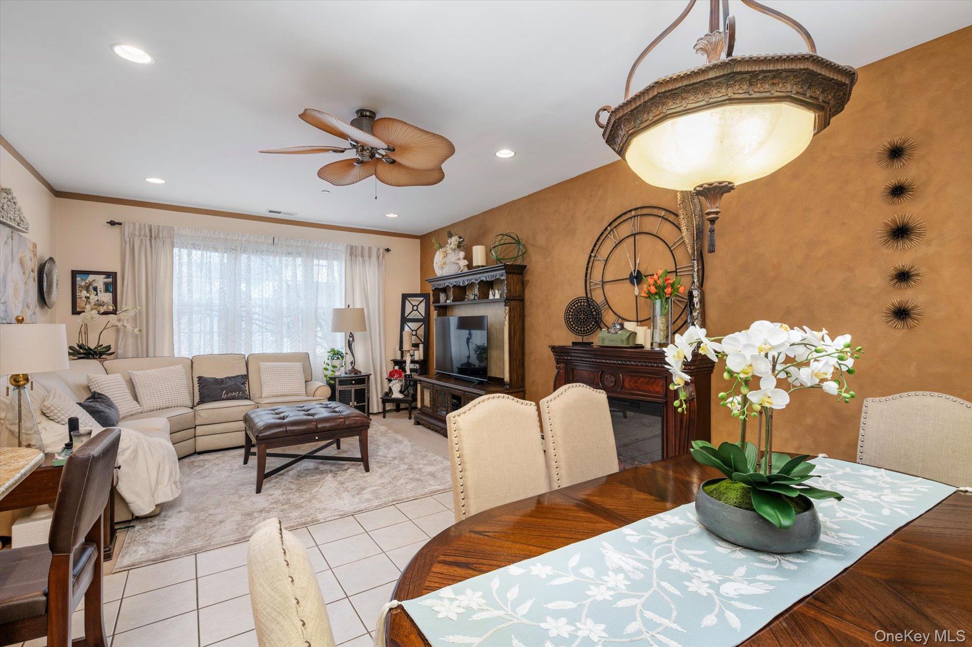 Condo Francesca  Suffolk County, NY 11701, MLS-973005-6