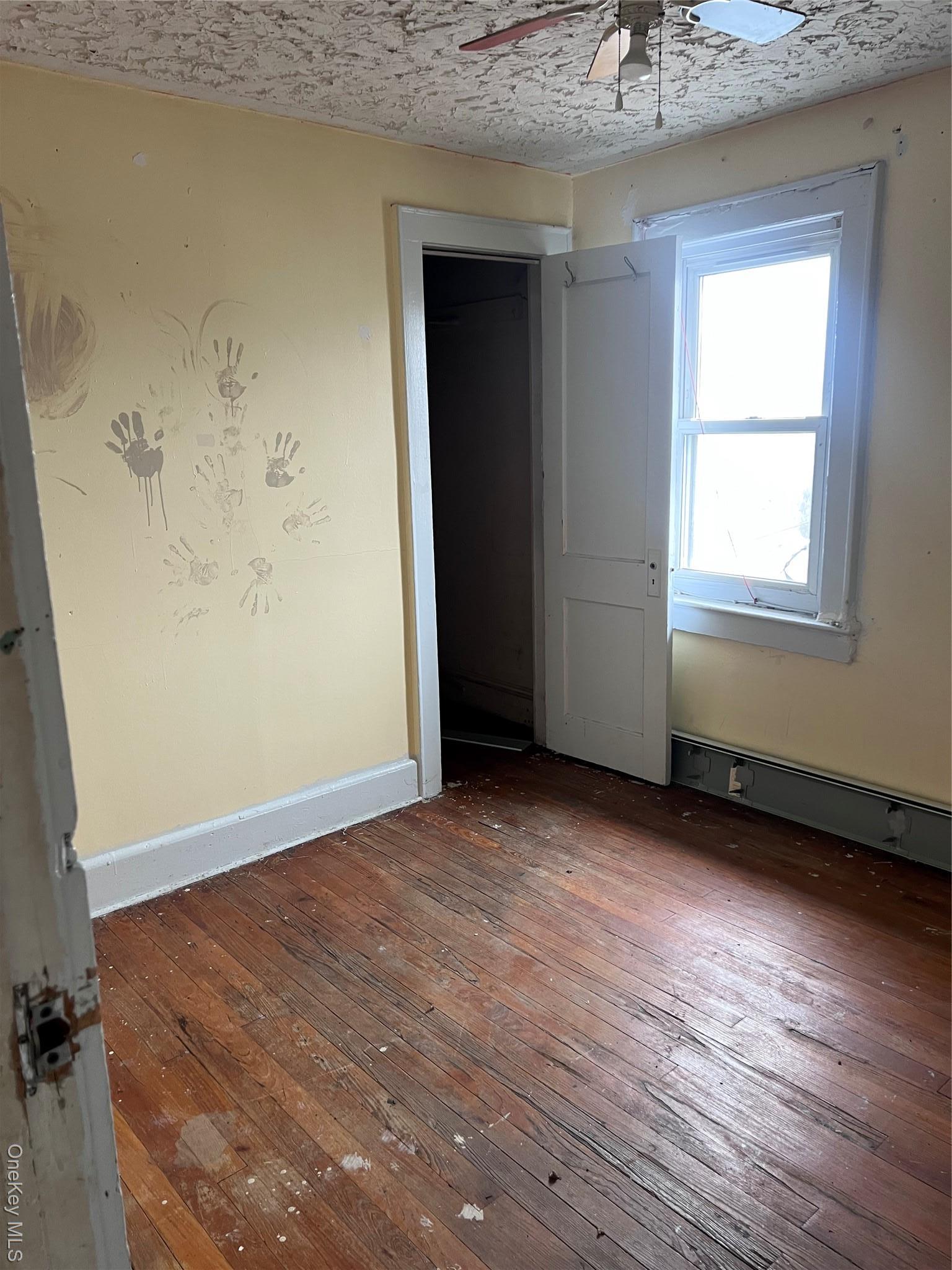 Single Family Pleasant Nassau County, NY 11575, MLS-973016-10