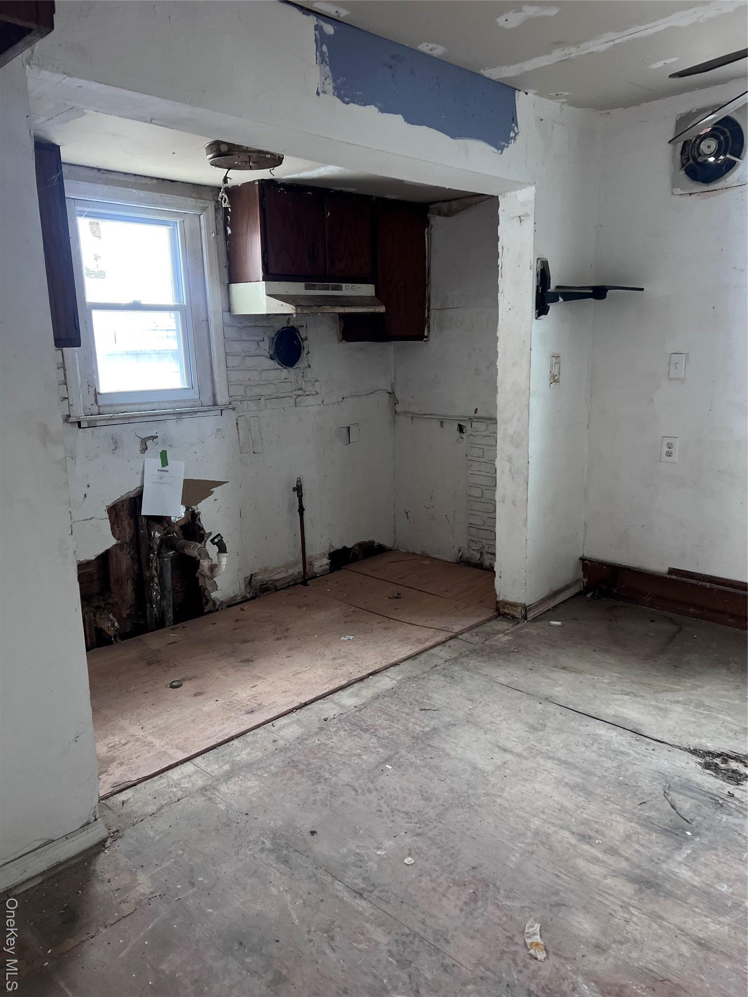 Single Family Pleasant Nassau County, NY 11575, MLS-973016-6