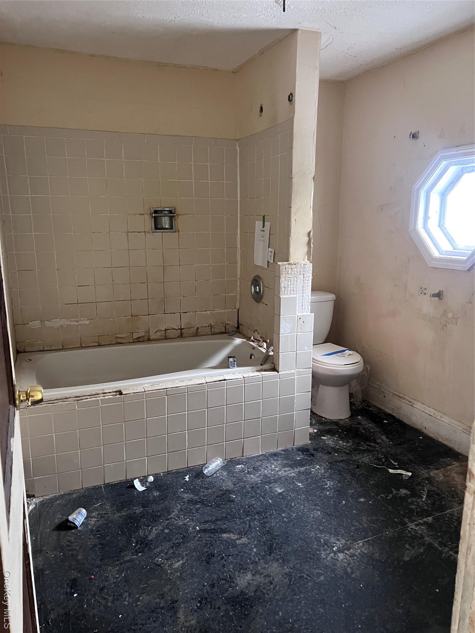 Single Family Pleasant Nassau County, NY 11575, MLS-973016-9