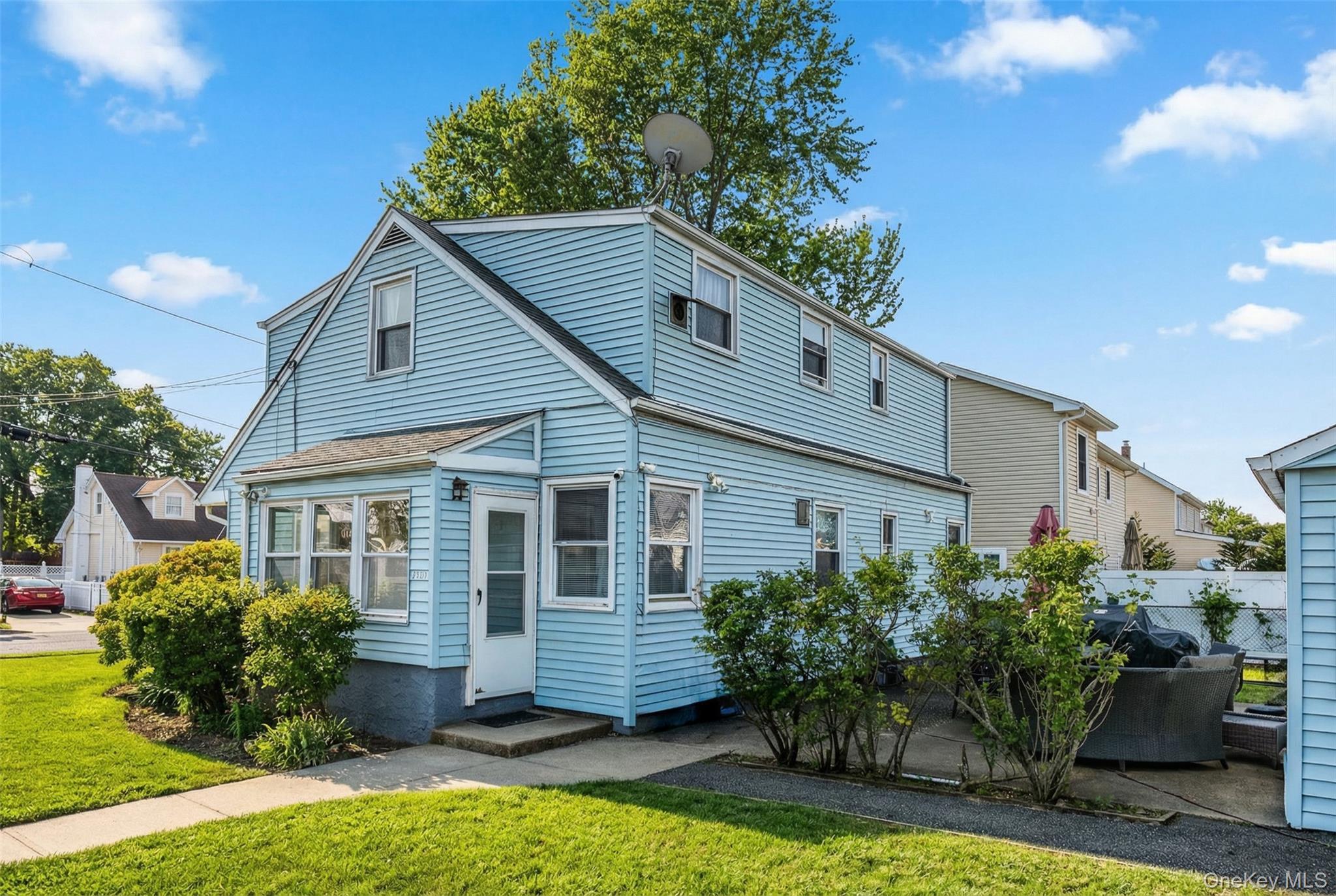Single Family Caryl Drive  Nassau County, NY 11559, MLS-973020-4
