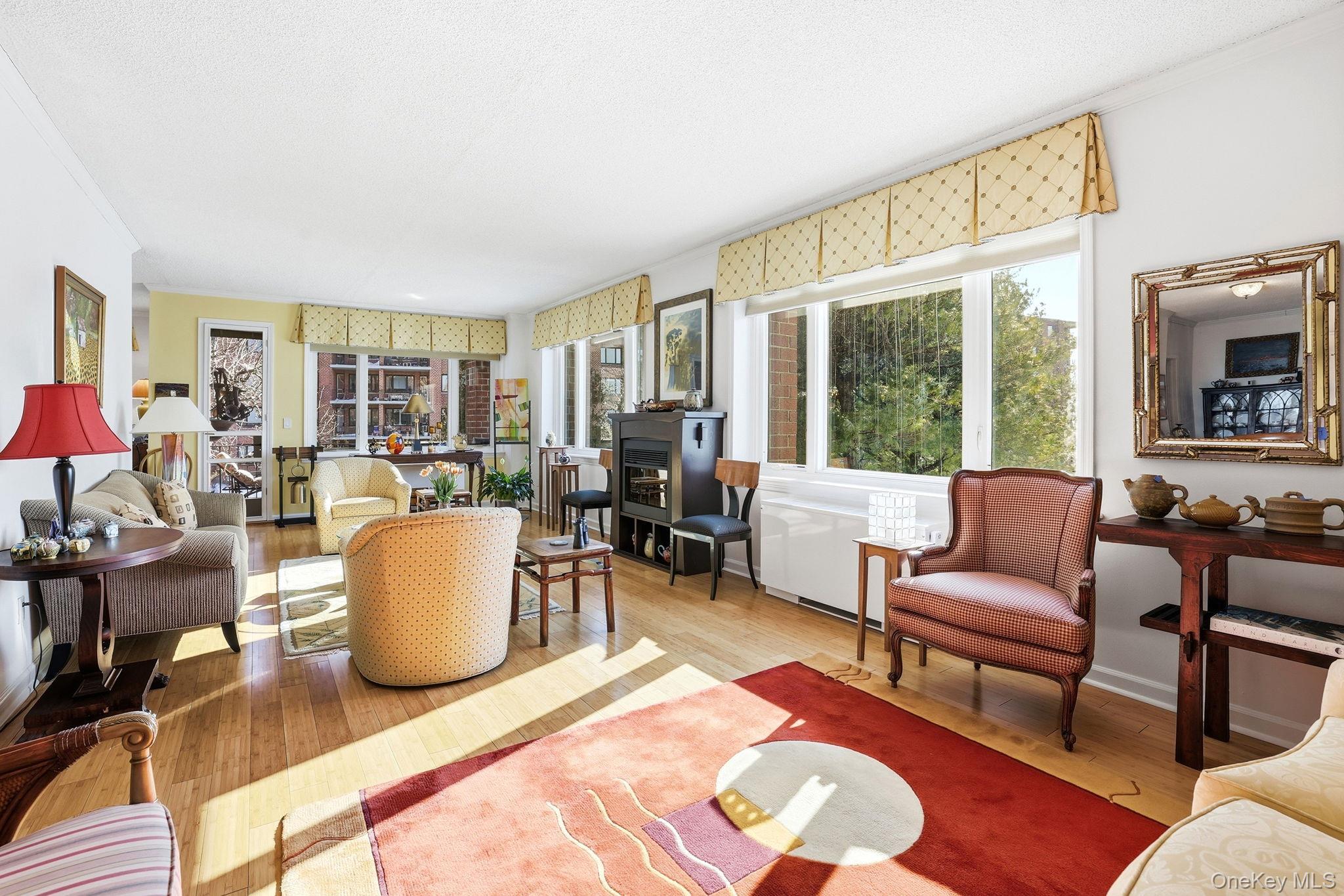 Coop Rockledge  Westchester County, NY 10562, MLS-973026-12