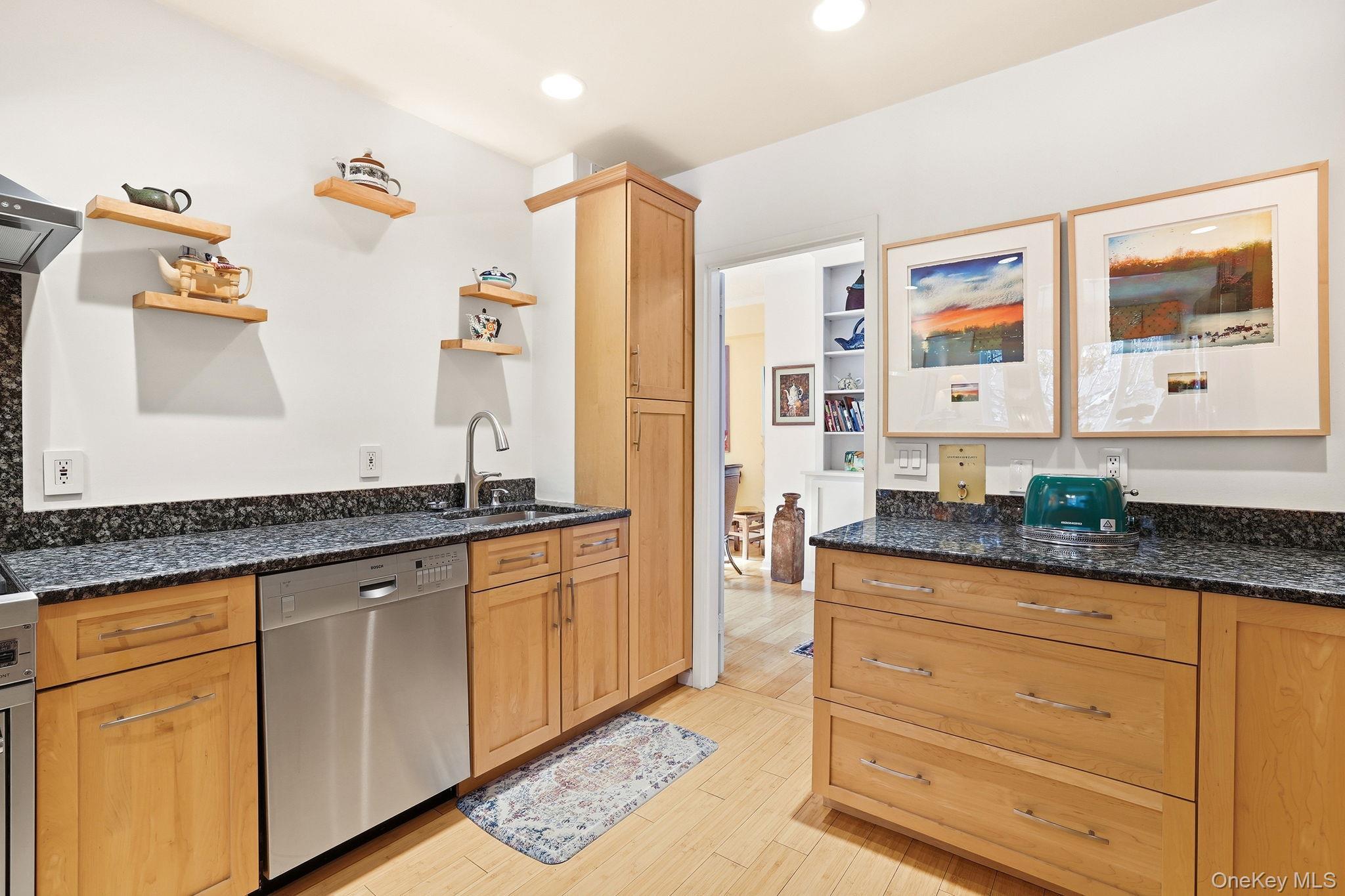 Coop Rockledge  Westchester County, NY 10562, MLS-973026-23