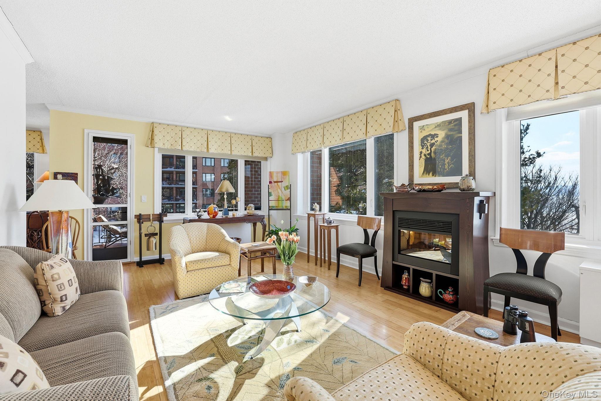 Coop Rockledge  Westchester County, NY 10562, MLS-973026-3