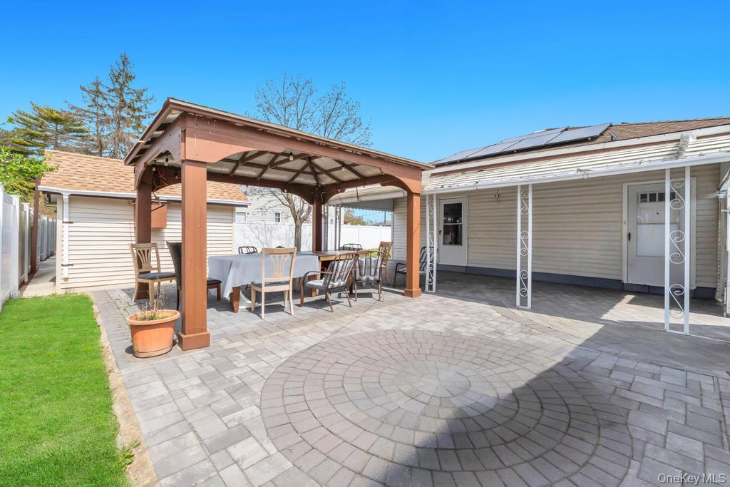 Single Family Dubois  Suffolk County, NY 11701, MLS-973036-4