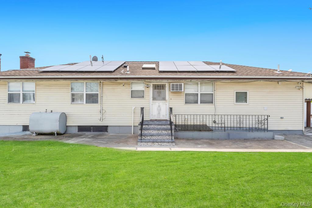 Single Family Dubois  Suffolk County, NY 11701, MLS-973036-7