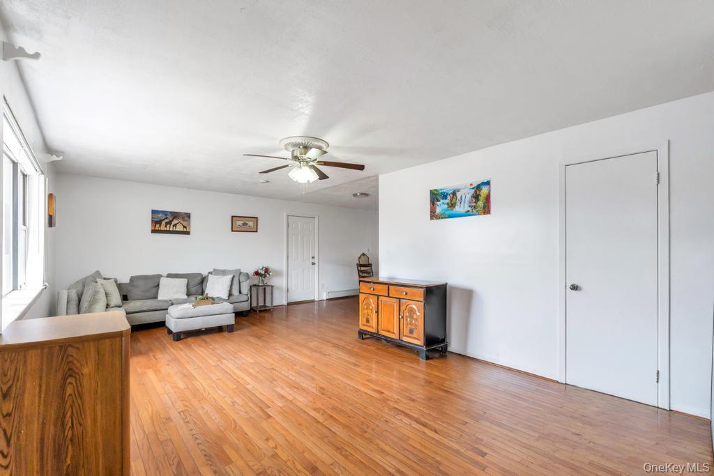 Single Family Dubois  Suffolk County, NY 11701, MLS-973036-8