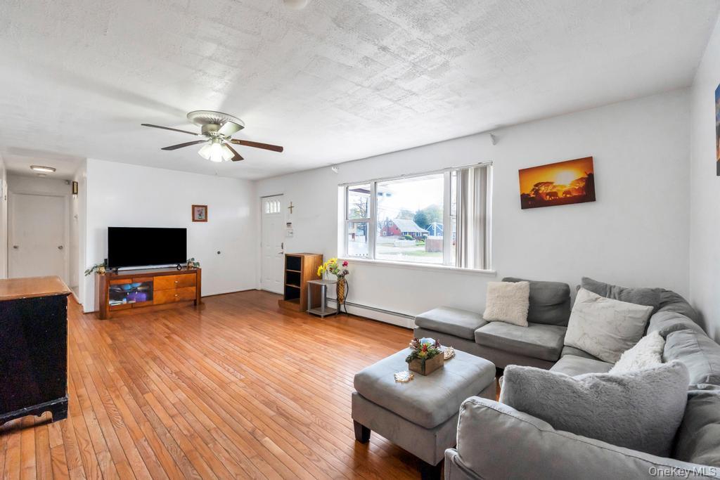 Single Family Dubois  Suffolk County, NY 11701, MLS-973036-9