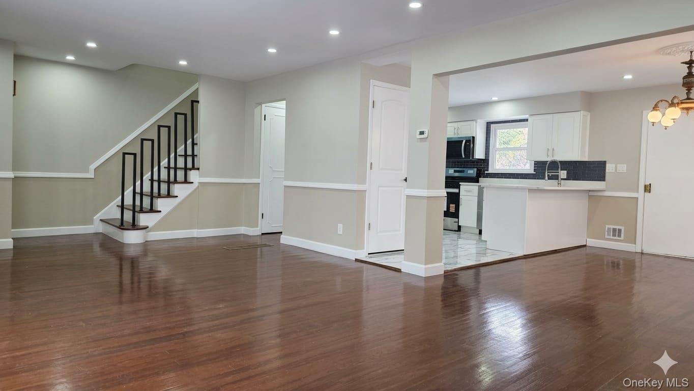 Single Family Hewlett Queens, NY 11362, MLS-973044-13