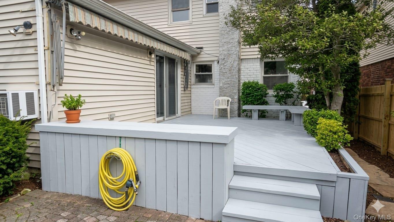 Single Family Hewlett Queens, NY 11362, MLS-973044-9