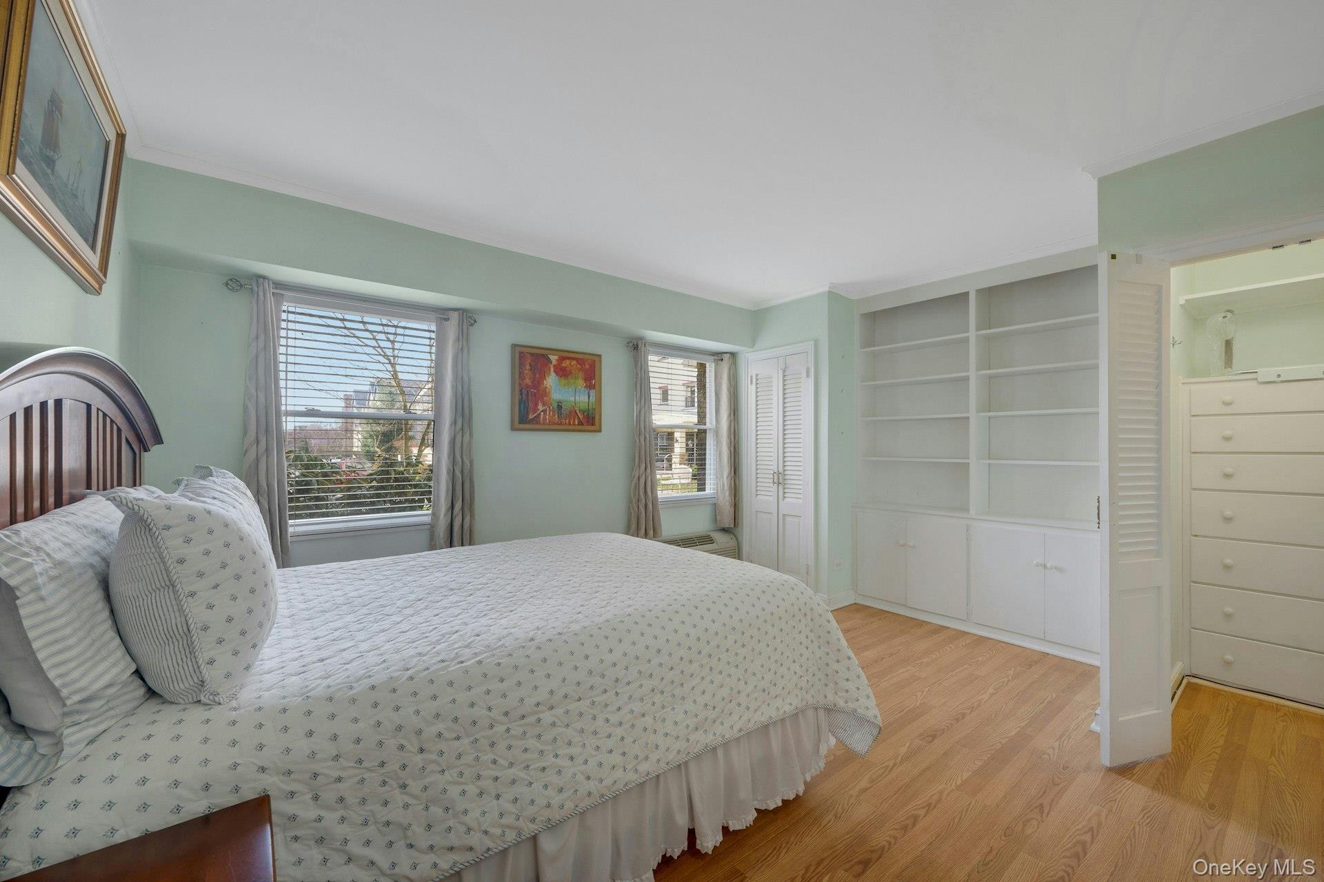 Coop Stoneleigh Westchester County, NY 10708, MLS-973068-10