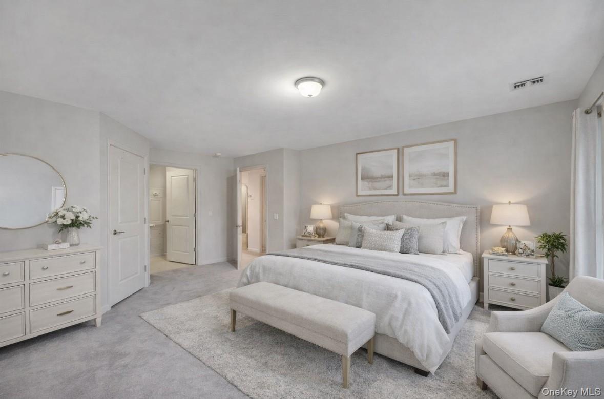 Condo Weatherby  Suffolk County, NY 11722, MLS-973102-12