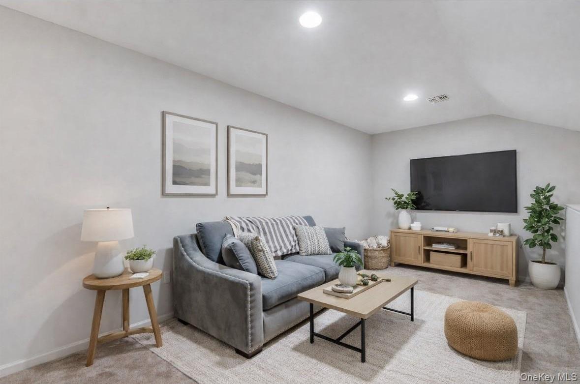 Condo Weatherby  Suffolk County, NY 11722, MLS-973102-16