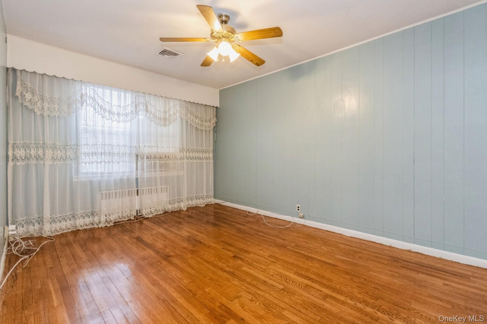 Single Family Grace  Bronx, NY 10466, MLS-973104-20