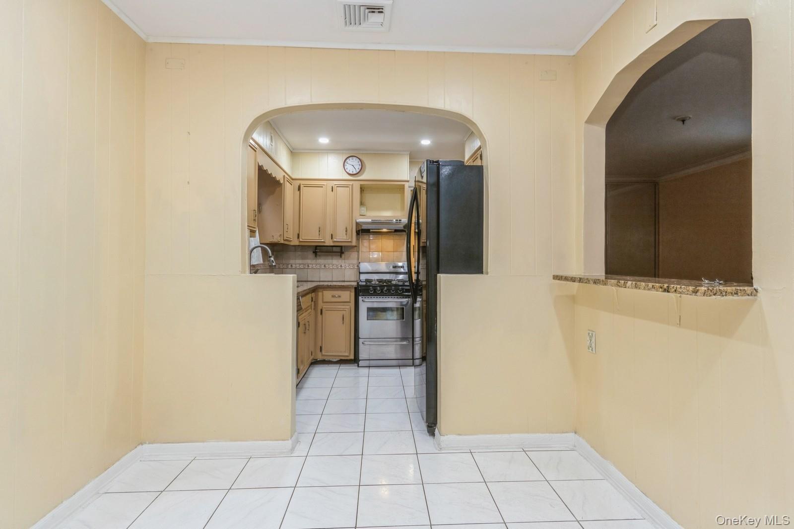 Single Family Grace  Bronx, NY 10466, MLS-973104-4