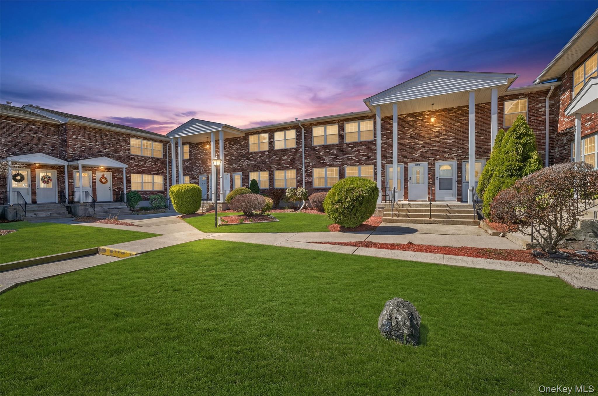 Condo Temple Hill  Orange County, NY 12553, MLS-973111-2