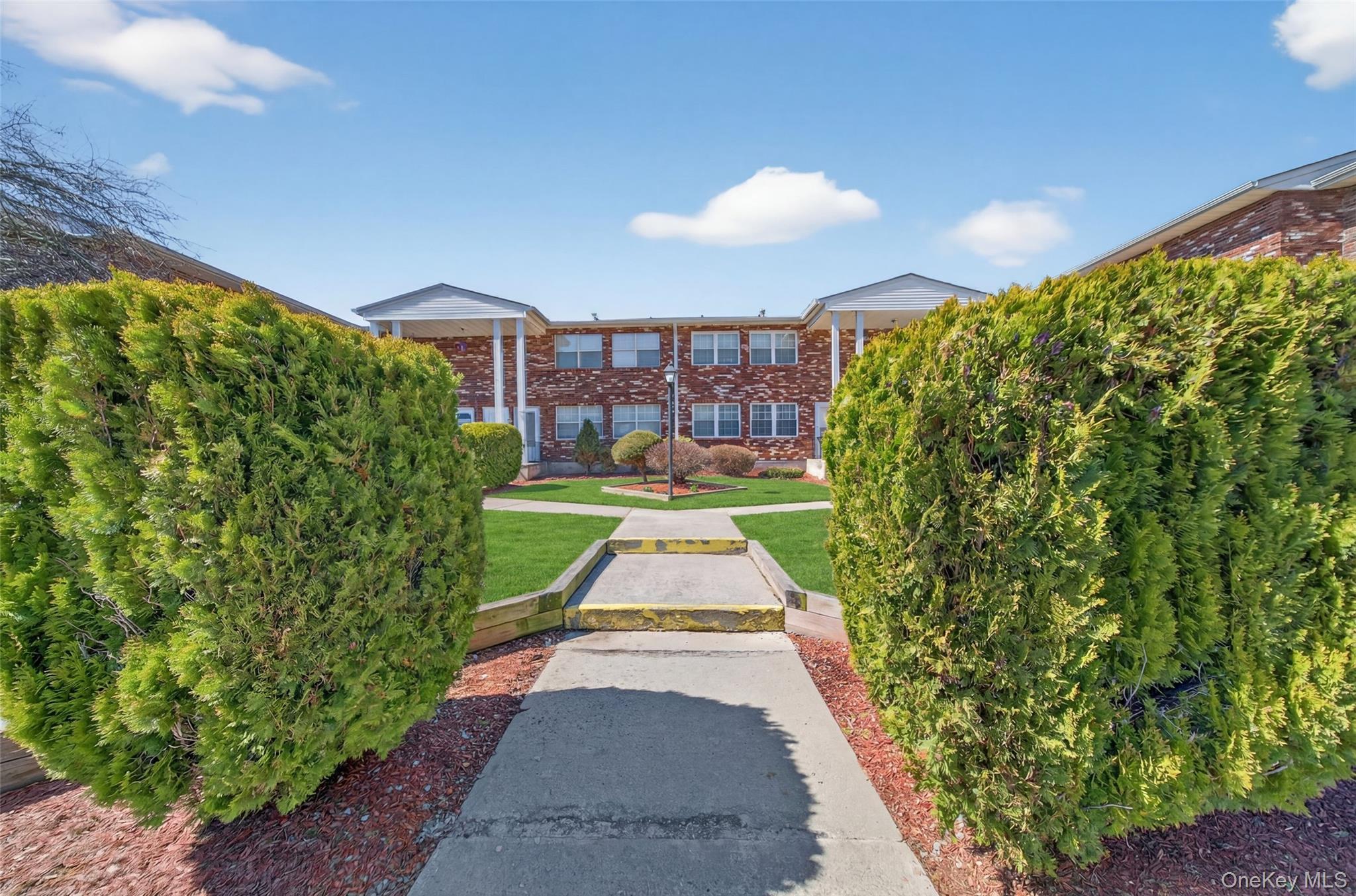 Condo Temple Hill  Orange County, NY 12553, MLS-973111-3